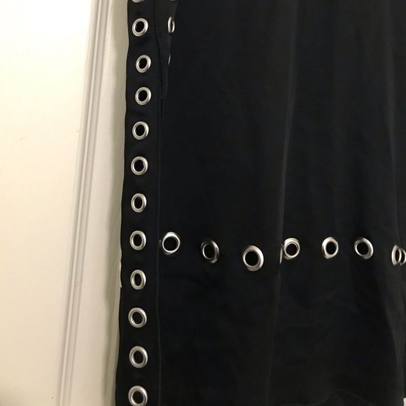 Elizabeth and James khan grommet Top - Picture 11 of 16